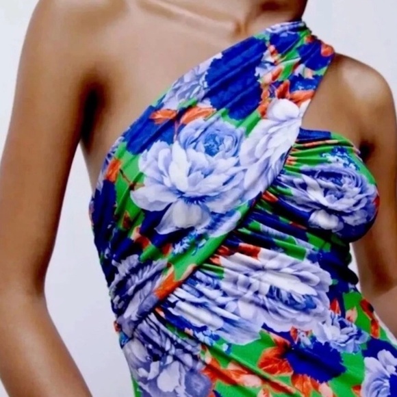 Zara Blue & Green Floral Asymmetrical Summer Resort Bodysuit Size Small NWT - Picture 1 of 7